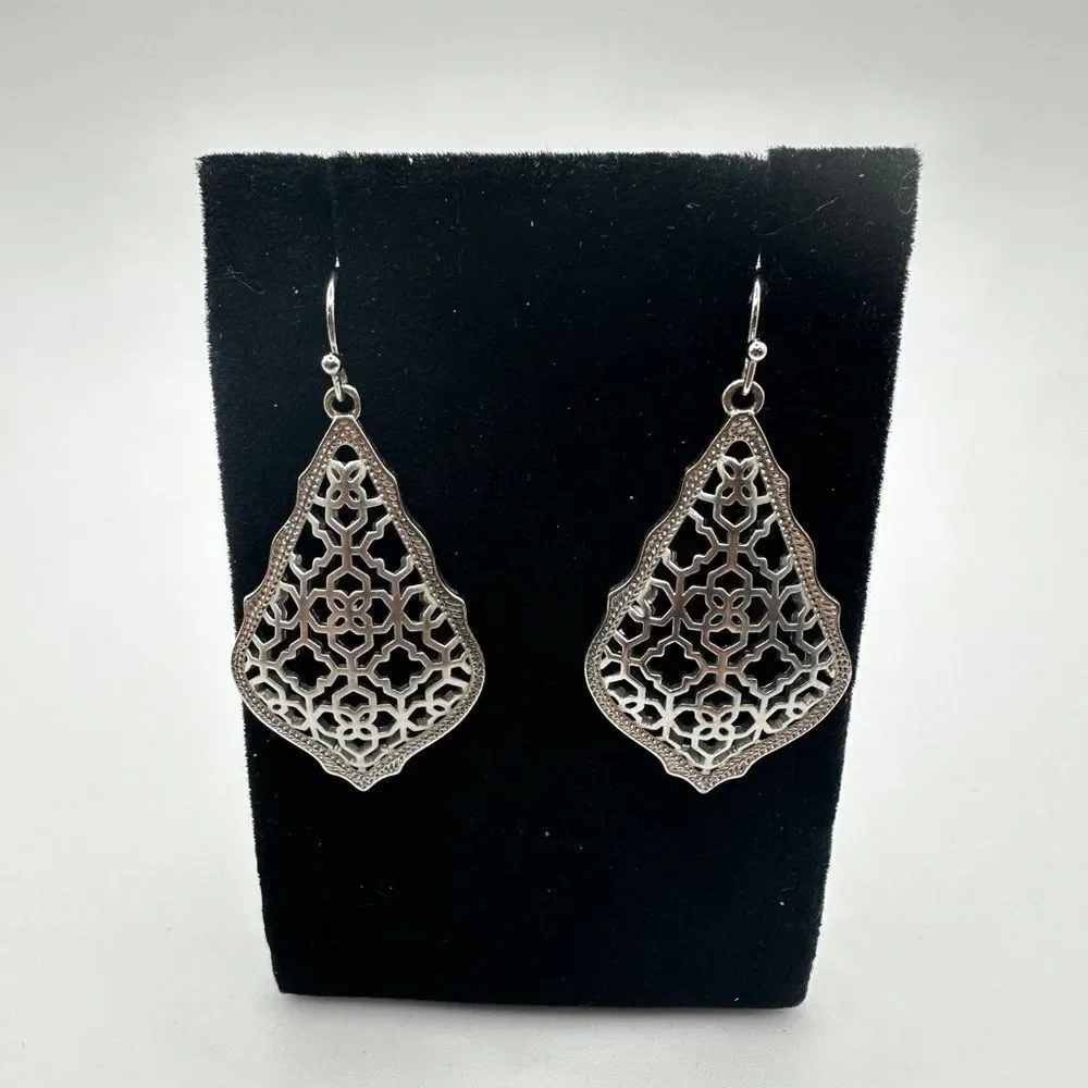 Retired Kendra‎ Scott Addie Silver Drop/Dangle earrings in Silver filigree!